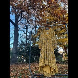 Free People Cassis Printed Maxi Chiffon Dress XS in Tumeric Color NEW WITH TAG✨